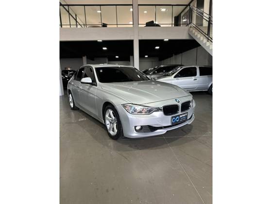 BMW 320i 2.0 16V TURBO GASOLINA 4P AUTOMÁTICO BMW 320i 2.0 16V TURBO GASOLINA 4P AUTOMÁTICO